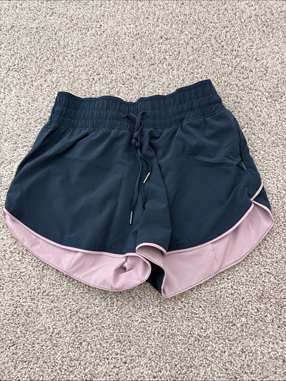 Lululemon reversible Women's Navy and Light Pink Active Running Shorts